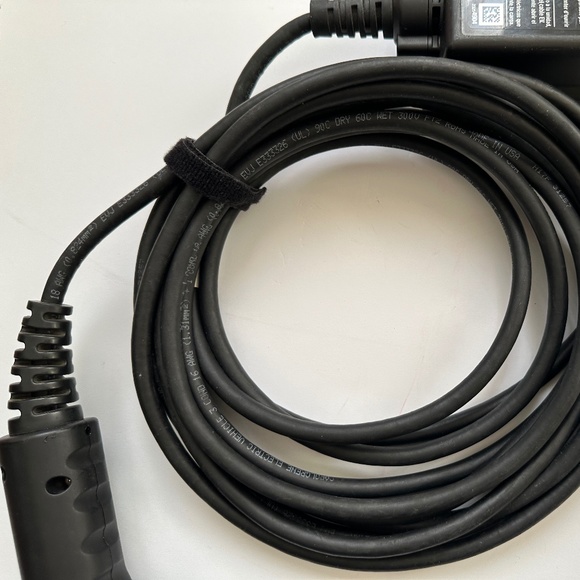 OEM Chevy Volt Bolt EUV Battery Charger - Picture 2 of 9